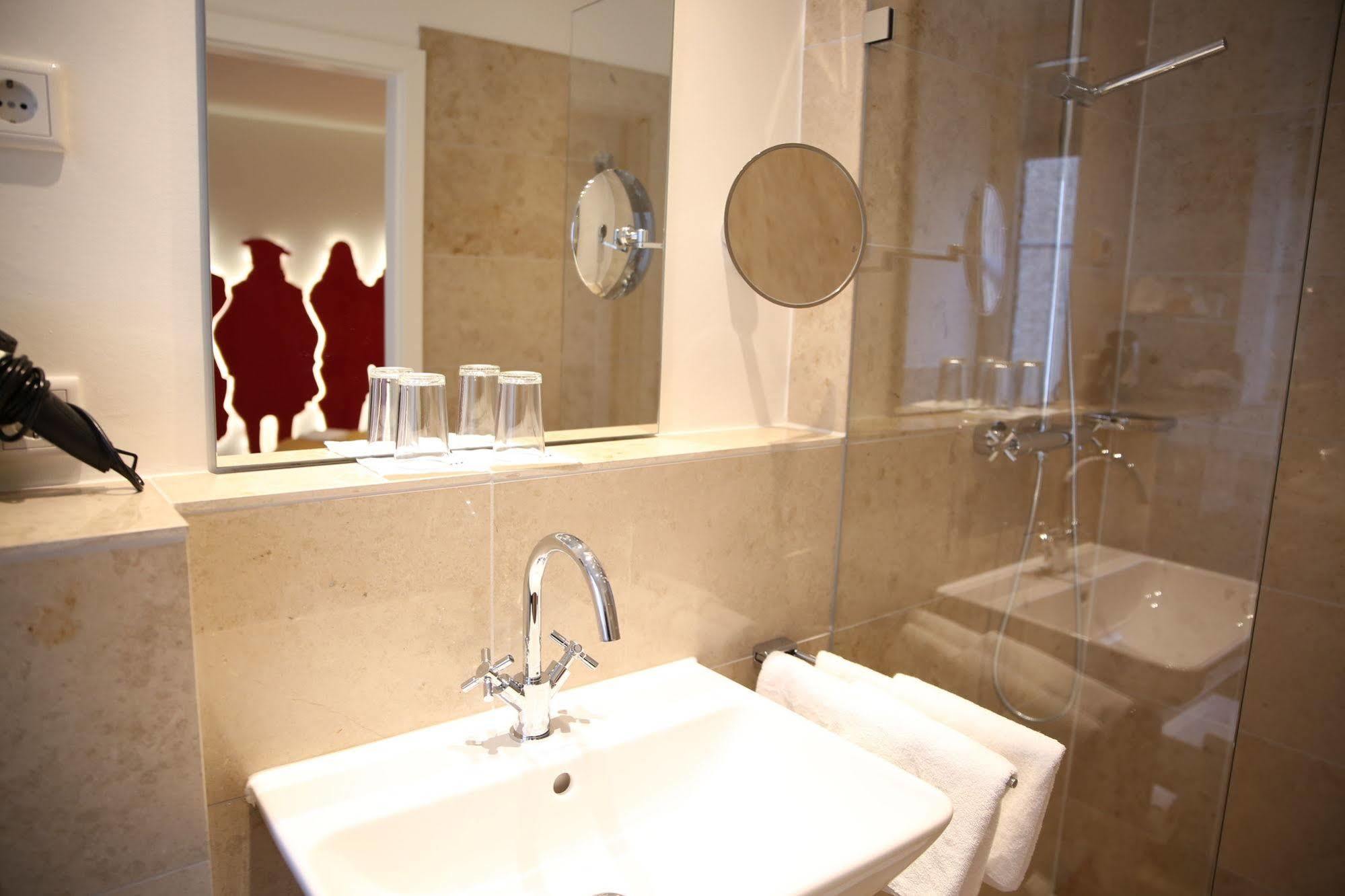 Hotel Drei Raben Norimberga